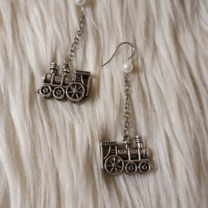 Gőzmozdony fülbevaló - ékszer - fülbevaló - lógó fülbevaló - Meska.hu Gőzmozdony fülbevaló - ékszer - fülbevaló - lógó fülbevaló - Meska.hu