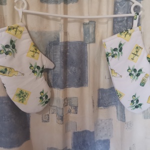 Kötény kesztyűvel - otthon & életmód - konyhafelszerelés, tálalás - konyhai textil - kötény - Meska.hu