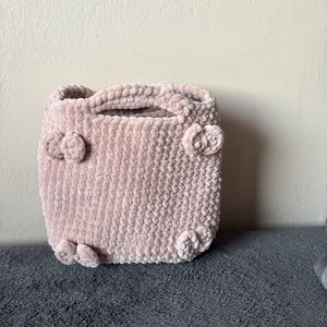 Kis táska, Játék & Sport, Ovis felszerelés, Egyéb ovis kiegészítő, Horgolás, MESKA