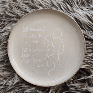 Két karoddal... Valentin napi tányér, Otthon & Életmód, Konyhafelszerelés, tálalás, Tálalás, Tányér & Étkészlet, Festett tárgyak, MESKA