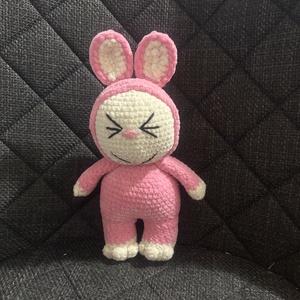 Horgolt Labubu amigurumi � puha, kézzel készült figura, rendelésre is - kellékek & szerszámok - vegyes alapanyag - zsenília - Meska.hu