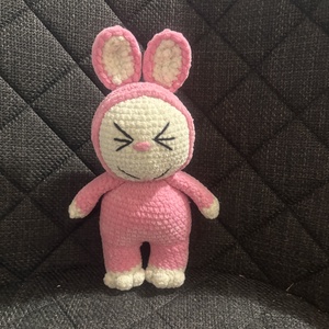 Horgolt Labubu amigurumi � puha, kézzel készült figura, rendelésre is - kellékek & szerszámok - vegyes alapanyag - zsenília - Meska.hu