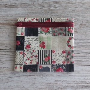 Egészségügyi betét tartó,vízhatlan anyaggal bélelve,rózsás patchwork mintás pamut anyagból - szépségápolás - intim higiénia - intimbetét - Meska.hu