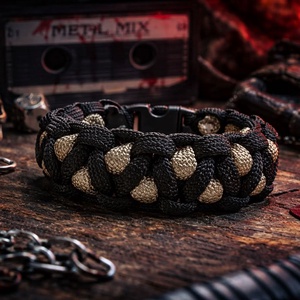 Stranger things-Steve karkötő , Ékszer, Karkötő, Fonott karkötő, Fonás (csuhé, gyékény, stb.), MESKA