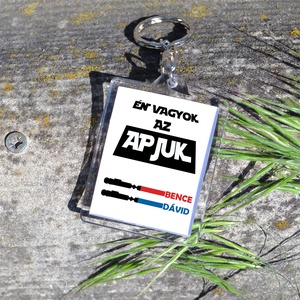 Star Wars-os kulcstartó, kétoldalasan, a gyerek(ek) nevével/neveivel; angolul vagy magyarul - táska & tok - kulcstartó & táskadísz - kulcstartó - Meska.hu
