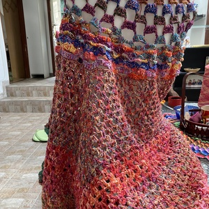 Nem jön szembe az utcán ez a bohókás, színes horgolt poncho. L/XL-es méret. - ruha & divat - női ruha - pulóver - Meska.hu