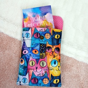 Könyvtok lehajtófedéllel, mágneskapoccsal - könyv & zene - könyvtok - Meska.hu