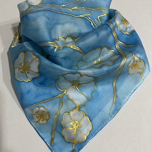 Kék kendő, cseresznyevirágzás mintával, hazai kézműves termék, selyem - ruha & divat - sál, sapka, kendő - kendő - Meska.hu