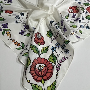 Kalocsai mintás SelyemKendő, hazai kézműves termék, magyaros ajándék, elegáns, népi - ruha & divat - sál, sapka, kendő - kendő - Meska.hu