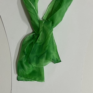 Zöld selyemsál a mindennapokra - ruha & divat - sál, sapka, kendő - sál - Meska.hu