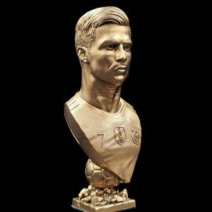 Ronaldo szobor - művészet - szobor - kerámia - Meska.hu