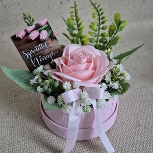 Mini szappanrózsa box Anyák napjára - Meska.hu