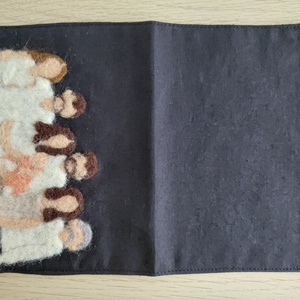 Könyvboritó nemezképpel -  - Meska.hu