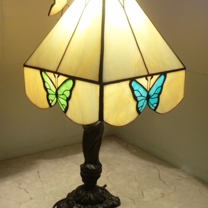 Pillangós tiffany lámpa - otthon & életmód - lámpa - asztali lámpa - Meska.hu