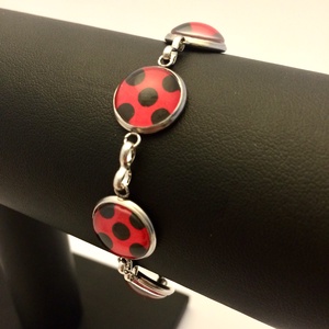 Katica piros fekete pöttyös nemesacél kislány karkötő -  - Meska.hu