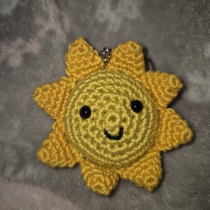 Napocskás kulcstartó , Táska & Tok, Kulcstartó & Táskadísz, Kulcstartó, Horgolás, MESKA