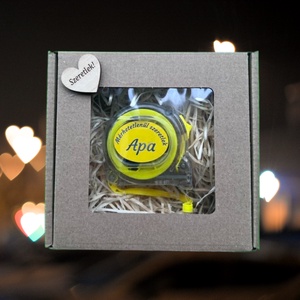 Mérőszalag egyedi gravírozással, dobozban - kellékek & szerszámok - vegyes alapanyag - egyéb alapanyag - Meska.hu