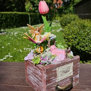 Fióknyi tündérkert tündérrel pillangó háton - otthon & életmód - dekoráció - asztal és polc dekoráció - asztaldísz - Meska.hu