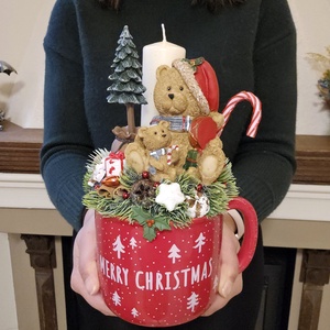 Maci jelenetes óriás bögrés dekoráció - karácsony - karácsonyi lakásdekoráció - ünnepi asztaldekoráció - Meska.hu