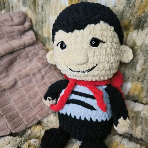 Horgolt vámpír , Játék & Sport, Plüssállat & Játékfigura, Más figura, Horgolás, Varrás, MESKA