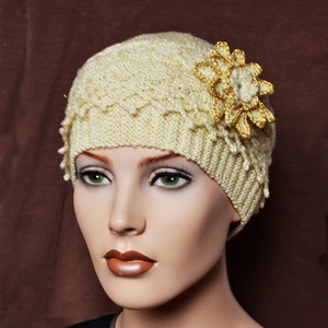 Gatsby - vintage sapka pezsgő színben arany színű szállal. Különleges, egyedi sapka fonott mintával. - ruha & divat - sál, sapka, kendő - sapka - Meska.hu