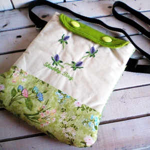 Ella himzett táska, Táska & Tok, Vállon átvethető táska, Kézitáska & válltáska, Hímzés, Patchwork, foltvarrás, MESKA