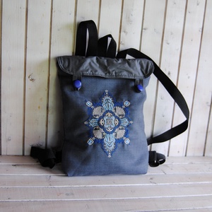 Hímzett virágos hátizsák - Meska.hu