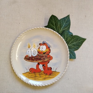 Garfield nagy tálon - otthon & életmód - konyhafelszerelés, tálalás - Meska.hu