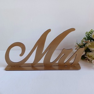 Mr és Mrs fa felirat - Elegáns esküvői dekoráció  - esküvő - dekoráció - asztaldísz - Meska.hu