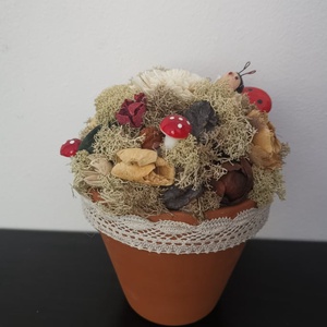 Katicabogár terrakotta cserépben   - Meska.hu