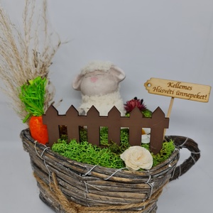 Húsvéti asztaldís kisbáránnyal  - Meska.hu