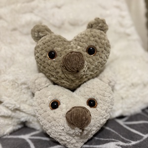 Bújós, pihe-puha horgolt maci � amigurumi figura - játék & sport - plüssállat & játékfigura - maci - Meska.hu