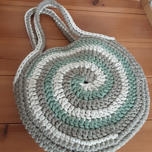 Spirálmintás horgolt körtáska, Táska & Tok, Kézitáska & válltáska, Válltáska, Horgolás, MESKA