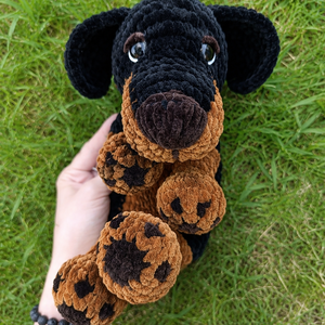 Szundi plüss tacskó horgolásminta amigurumi  - diy (csináld magad) - szabásminta, útmutató - horgolási minta - Meska.hu
