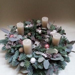 Adventi koszorú élővirág - otthon & életmód - dekoráció - virágdísz és tartó - csokor & virágdísz - Meska.hu