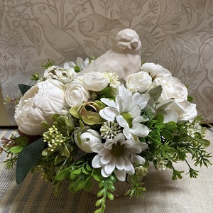 Tavaszi asztaldísz madarakkal - otthon & életmód - virágdekoráció - virágdíszek - virágdísz kaspóban - Meska.hu