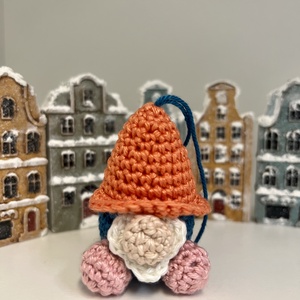 Horgolt manó karácsonyfadísz - Meska.hu