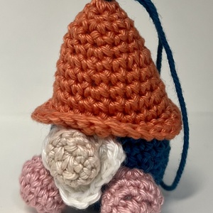 Horgolt manó karácsonyfadísz - karácsony - karácsonyi lakásdekoráció - karácsonyfadíszek - Meska.hu