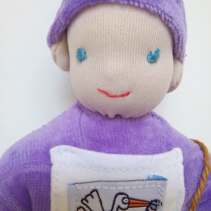 Tenyeremen hordozlak manó  : ) lila -  - Meska.hu