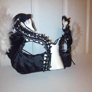 Maszk, fekete selyemmel  - Meska.hu