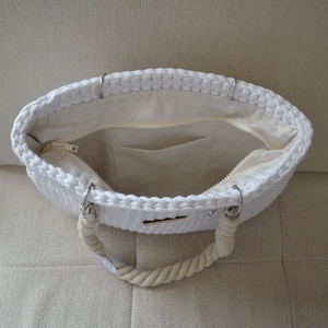 Horgolt válltáska, díszítéssel - táska & tok - kézitáska & válltáska - válltáska - Meska.hu