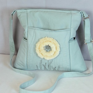 Táska,  menta női válltáska,  sok zsebbel, pitypanggal, crossbody vállon átvethető füllel, sportos vászon táska - Meska.hu