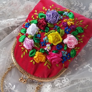 Piros kézitáska. Kézitáska, virágokkal. - táska & tok - kézitáska & válltáska - kézitáska - Meska.hu