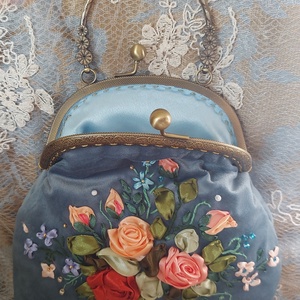 Kézzel készített kézitáska. Kézzel hímzett. - táska & tok - kézitáska & válltáska - kézitáska - Meska.hu