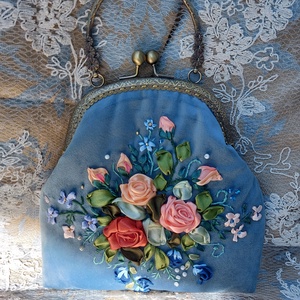 Kézzel készített kézitáska. Kézzel hímzett. - táska & tok - kézitáska & válltáska - kézitáska - Meska.hu