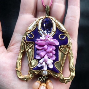 Art Nouveau stílusú lila nyaklánc - ékszer - nyaklánc - medálos nyaklánc - Meska.hu