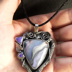 Antik hatású lila köves nyaklánc - ékszer - nyaklánc - medálos nyaklánc - Meska.hu