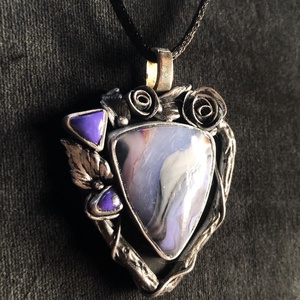 Antik hatású lila köves nyaklánc - ékszer - nyaklánc - medálos nyaklánc - Meska.hu