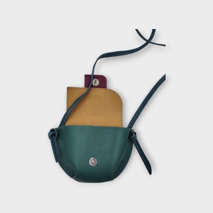 XXS DAVIDA bőr kistáska - táska & tok - kézitáska & válltáska - vállon átvethető táska - Meska.hu