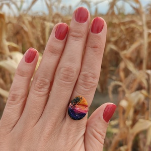 mini naplementés kézzel festett tájképes kavics  naplemente a völgyben gyűrű - Meska.hu